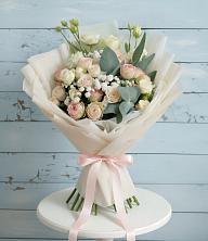 Букет цветов из:  Розы и Лизиантусы в Черноголовке