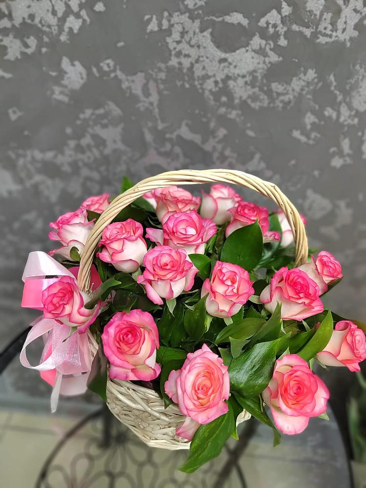 Цветочная композиция из Розы в корзине в Черноголовке