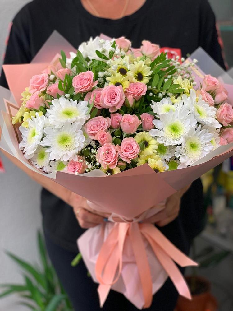 Букет цветов из: Розы и Хризантемы в Черноголовке