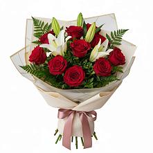 Букет цветов из:  Лилии и Розы в Черноголовке