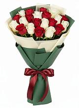 Букет Микс из красных и белых роз #REPLACE_PRED# Черноголовке