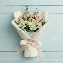 Букет цветов из:  Альстромерии в Черноголовке
