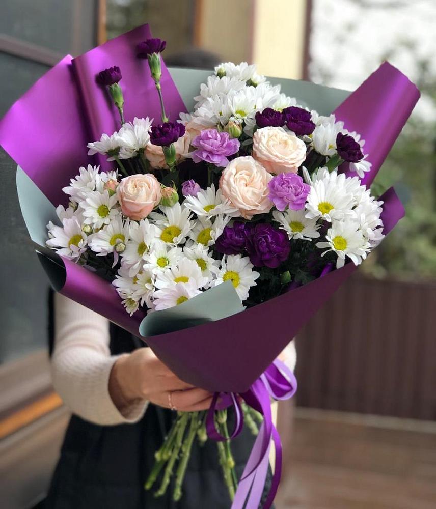 Букет цветов из: Хризантемы, Гвоздики и Розы в Черноголовке