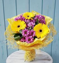 Букет цветов из:  Хризантемы и Герберы в Черноголовке