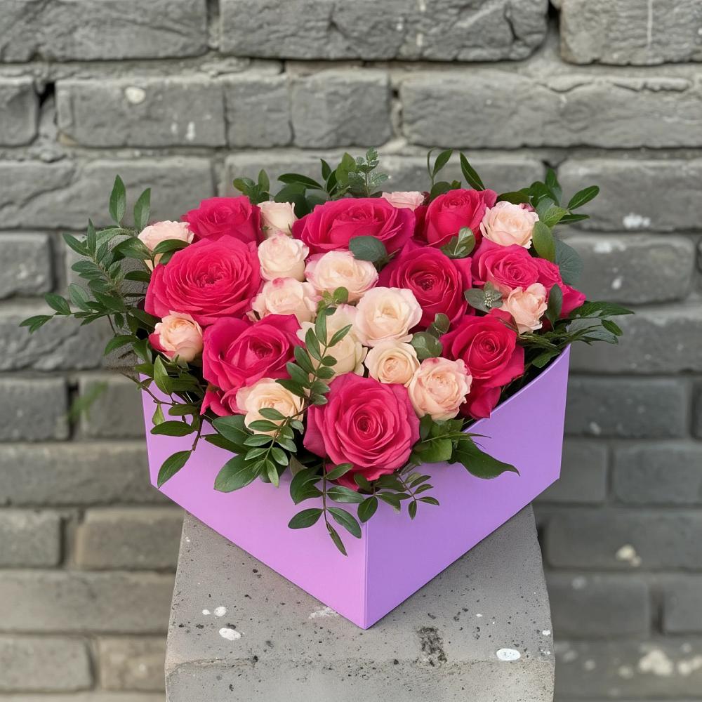 Цветочная композиция из Розы в коробке в Черноголовке