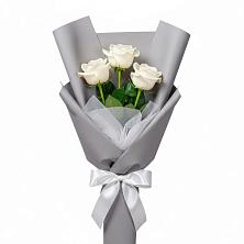 Букет 3 белые розы в Черноголовке