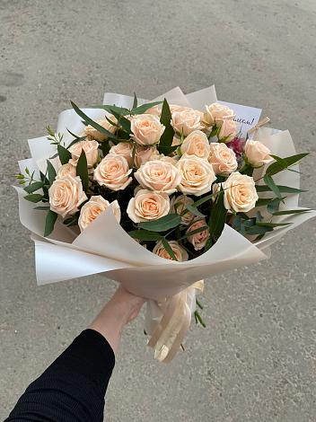 Букет Кремовые розы Латте в Черноголовке