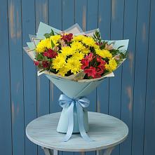Букет цветов из:  Альстромерии и Хризантемы #REPLACE_PRED# Черноголовке
