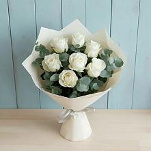 Букет Белые розы в Эвкалипте в Черноголовке