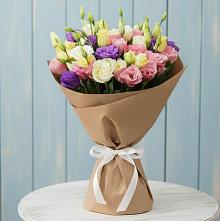 Букет цветов из:  Лизиантусы в Черноголовке