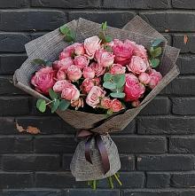 Букет цветов из:  Розы #REPLACE_PRED# Черноголовке